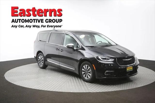 2023 Chrysler Pacifica Hybrid Limited