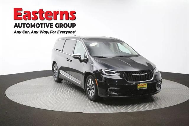2023 Chrysler Pacifica Hybrid Limited
