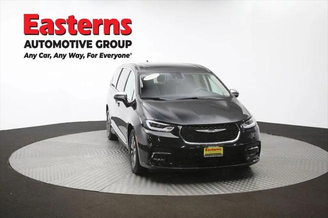 2023 Chrysler Pacifica Hybrid Limited