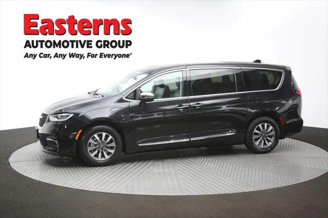 2023 Chrysler Pacifica Hybrid Limited