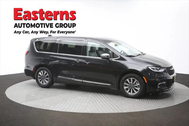 2023 Chrysler Pacifica Hybrid Limited