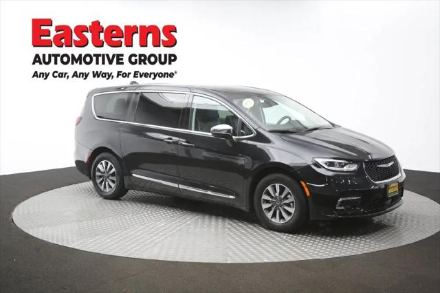 2023 Chrysler Pacifica Hybrid Limited