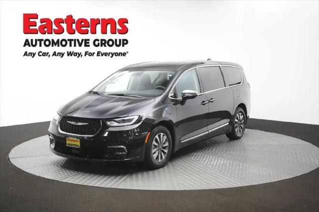 2023 Chrysler Pacifica Hybrid Limited
