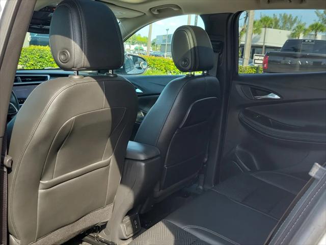 2023 Buick Encore GX Essence FWD