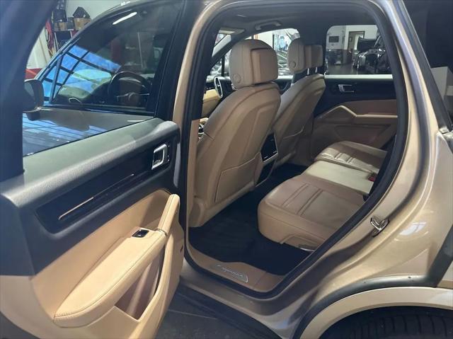 2019 Porsche Cayenne Cayenne