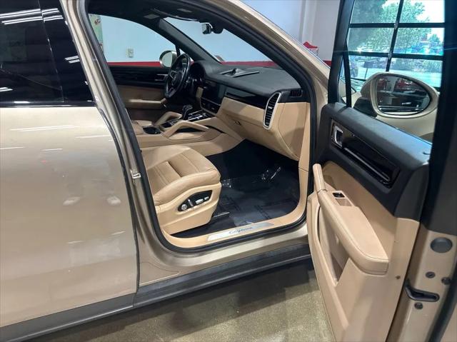2019 Porsche Cayenne Cayenne