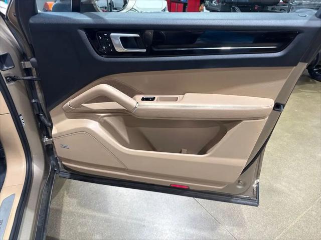2019 Porsche Cayenne Cayenne