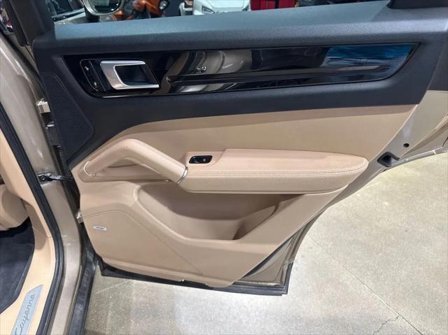 2019 Porsche Cayenne Cayenne
