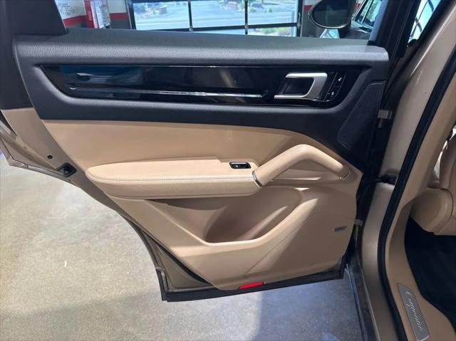 2019 Porsche Cayenne Cayenne