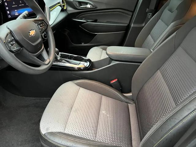 2025 Chevrolet Trax FWD LT