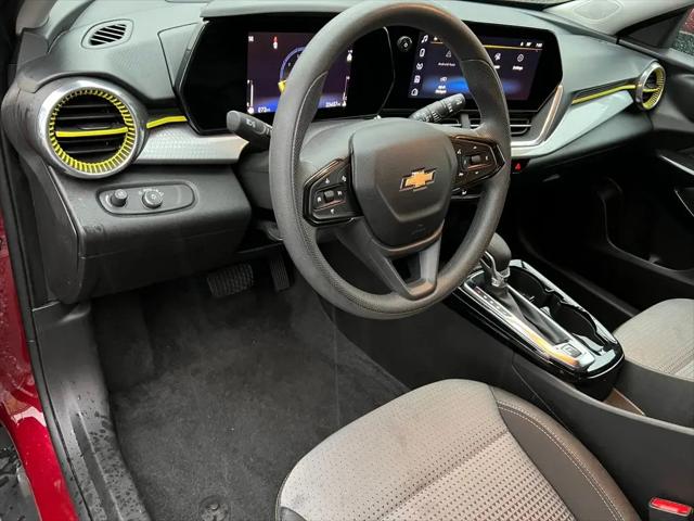 2025 Chevrolet Trax FWD LT
