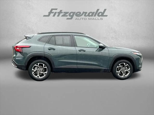 2025 Chevrolet Trax FWD LT