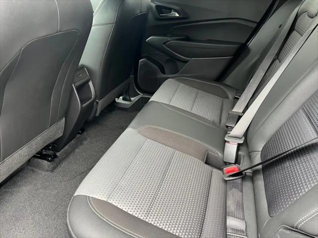 2025 Chevrolet Trax FWD LT