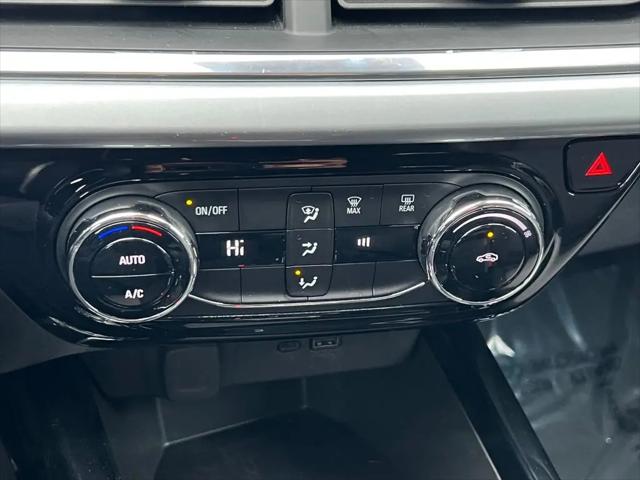 2025 Chevrolet Trax FWD LT