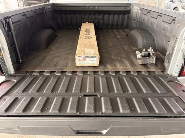 2025 GMC Sierra 2500HD 4WD Crew Cab Standard Bed SLE