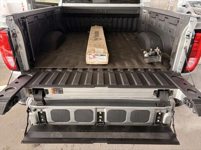 2025 GMC Sierra 2500HD 4WD Crew Cab Standard Bed SLE