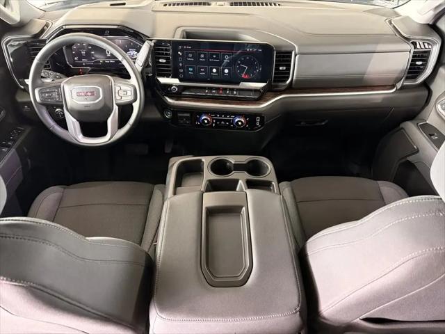 2025 GMC Sierra 2500HD 4WD Crew Cab Standard Bed SLE