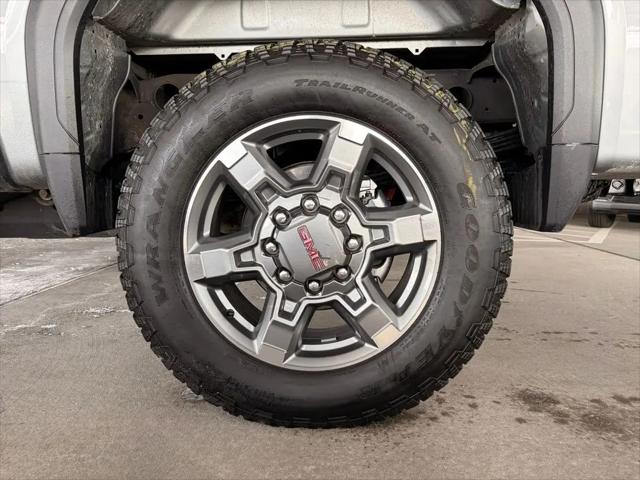 2025 GMC Sierra 2500HD 4WD Crew Cab Standard Bed SLE