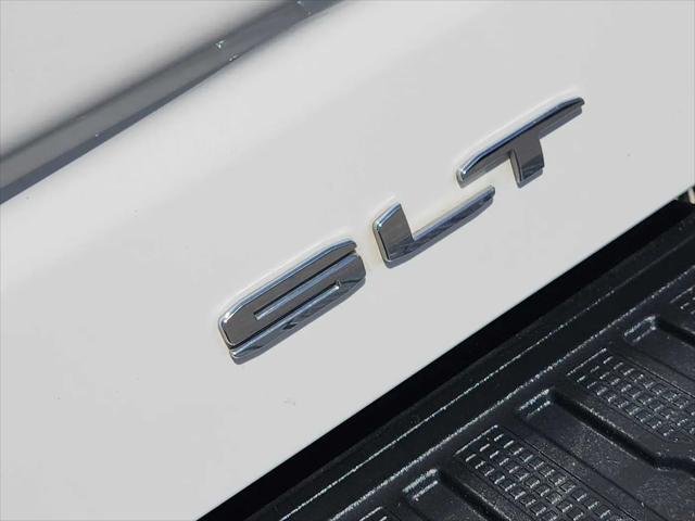 2023 GMC Sierra 1500 4WD Crew Cab Short Box SLT