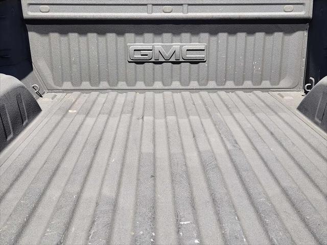 2023 GMC Sierra 1500 4WD Crew Cab Short Box SLT