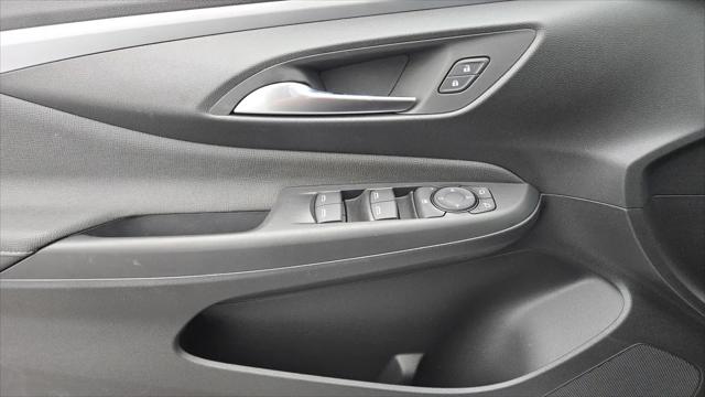 2026 Buick NV Preferred FWD