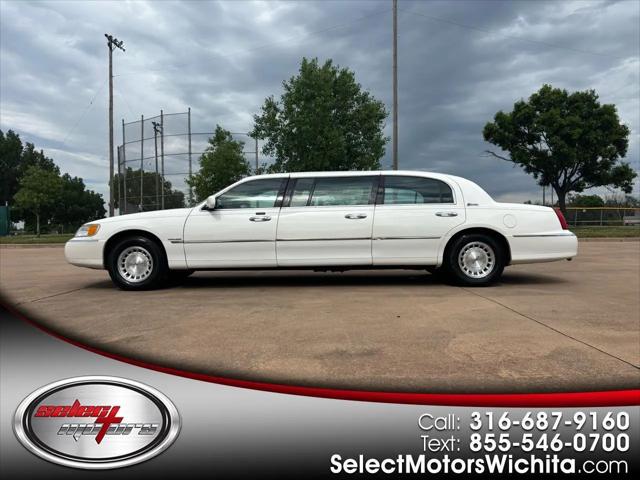 1999 Lincoln Town Car Executive for sale in Wichita, KS