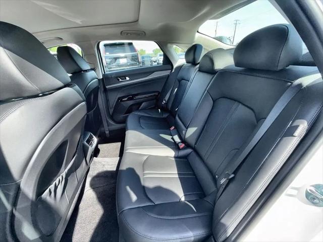 2025 Kia K5 EX