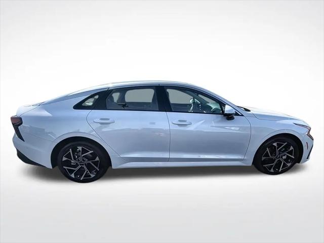 2025 Kia K5 EX