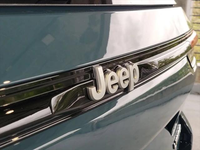 2026 Jeep Grand Cherokee Limited 4x2