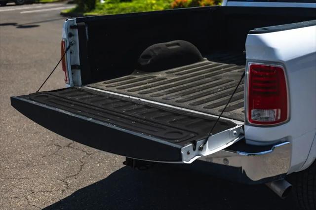 2017 Ram 3500 Laramie Mega Cab 4x4 6'4" Box