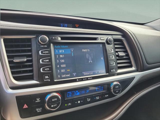 2017 Toyota Highlander Limited