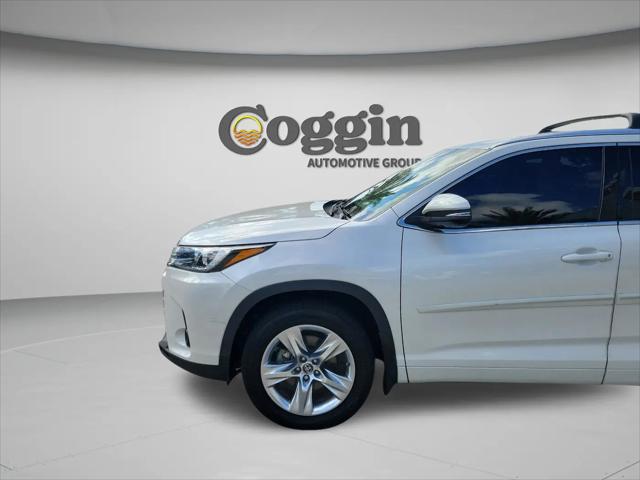 2017 Toyota Highlander Limited