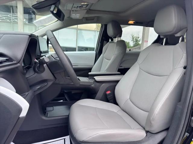 2025 Toyota Sienna XLE