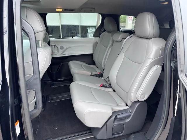 2025 Toyota Sienna XLE