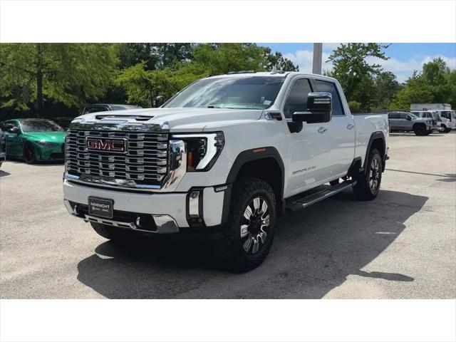 2024 GMC Sierra 2500HD 4WD Crew Cab Standard Bed Denali