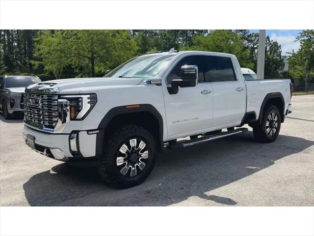 2024 GMC Sierra 2500HD 4WD Crew Cab Standard Bed Denali