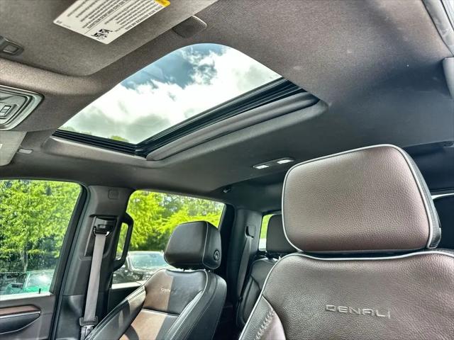 2024 GMC Sierra 2500HD 4WD Crew Cab Standard Bed Denali