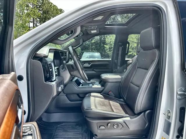 2024 GMC Sierra 2500HD 4WD Crew Cab Standard Bed Denali