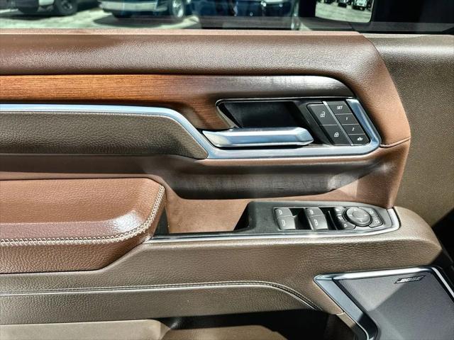 2024 GMC Sierra 2500HD 4WD Crew Cab Standard Bed Denali