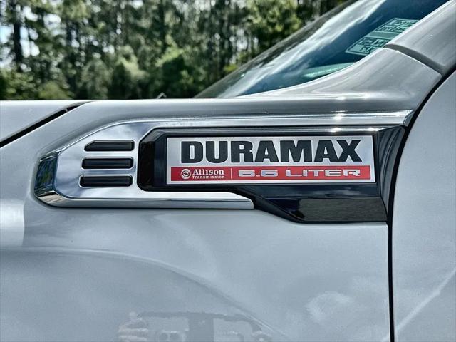 2024 GMC Sierra 2500HD 4WD Crew Cab Standard Bed Denali