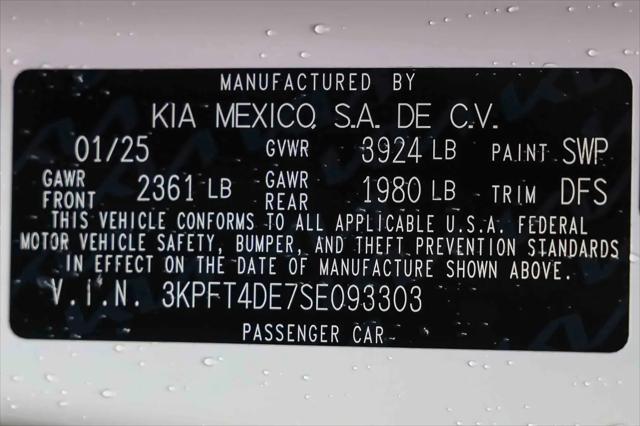 2025 Kia K4 LXS