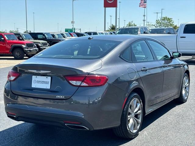 2016 Chrysler 200 S