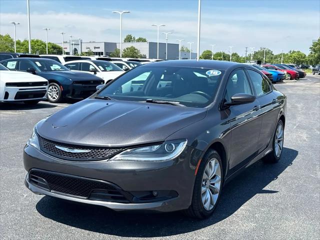 2016 Chrysler 200 S