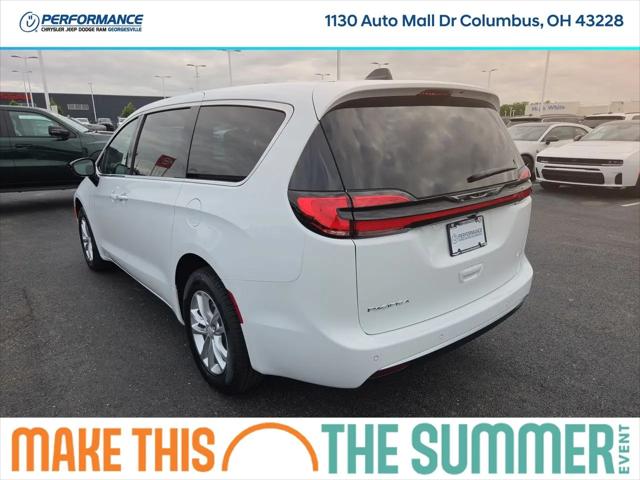 2027 Chrysler Pacifica Select