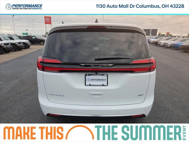 2027 Chrysler Pacifica Select