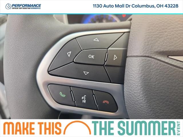 2027 Chrysler Pacifica Select