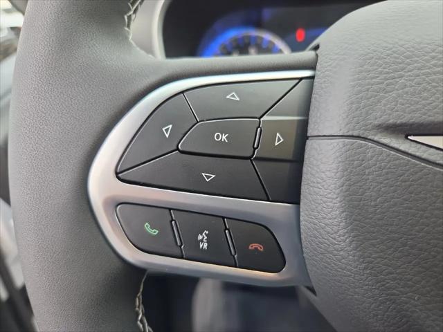 2027 Chrysler Pacifica Select AWD
