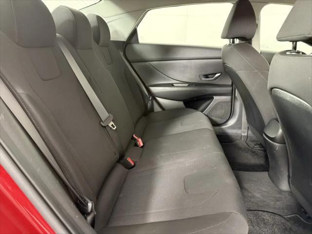 2021 Hyundai Elantra Essential IVT with Hyundai SmartSense Package