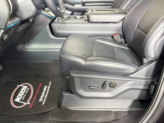 2025 Ford Expedition Platinum MAX