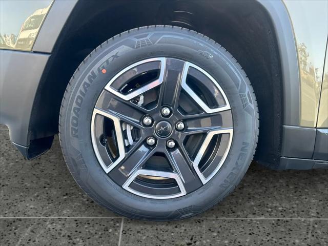 2026 Jeep Cherokee Laredo 4x4